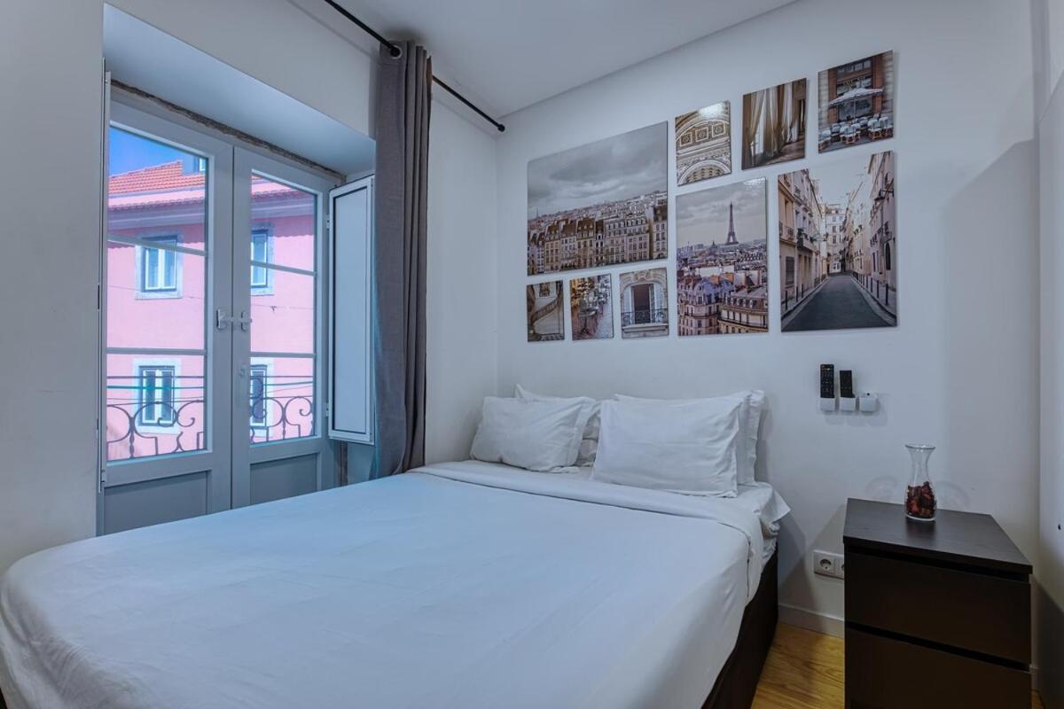 New Flat In The Downtown Apartment